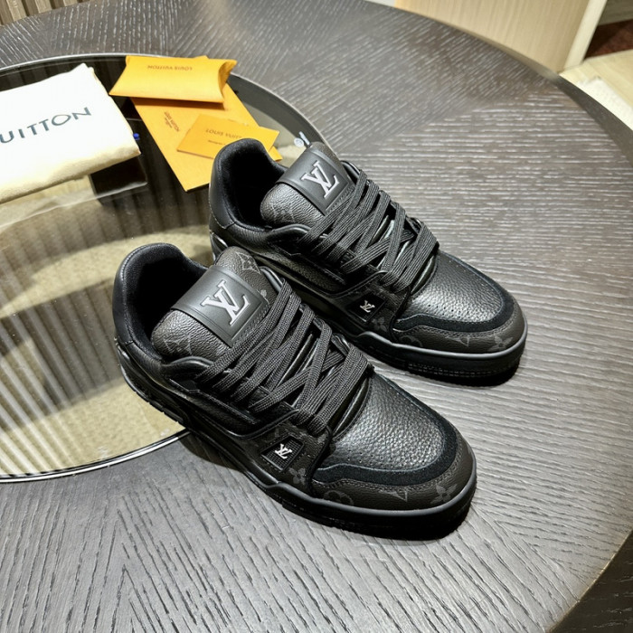 LOVT SNEAKER lv-206